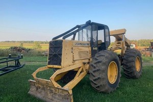 1983 John Deere 640C  Skidder